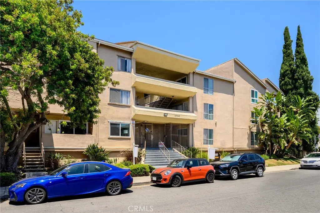 10757 Hortense Street 210, Toluca Lake, CA — listing photo 1