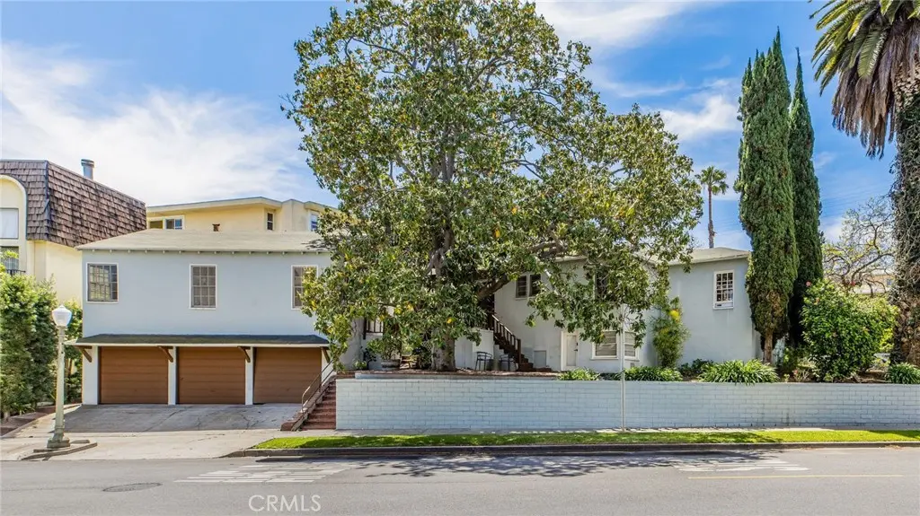 Triplex for sale at 1700 Glendon, Los Angeles, CA