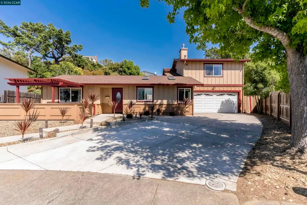 Single Family Residence for sale at 144 Dartmouth Pl, Benicia, CA featuring 3 beds and 2 baths