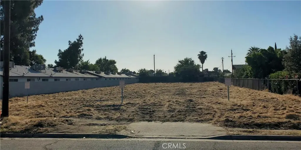 1298 N Millbrook, Fresno, CA — listing photo 1