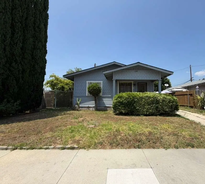 Single Family Residence for sale at 309 W Alhambra, Alhambra, CA featuring 2 beds and 1 bath