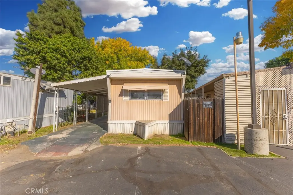 2075 W Rialto #29, San Bernardino, CA — listing photo 1