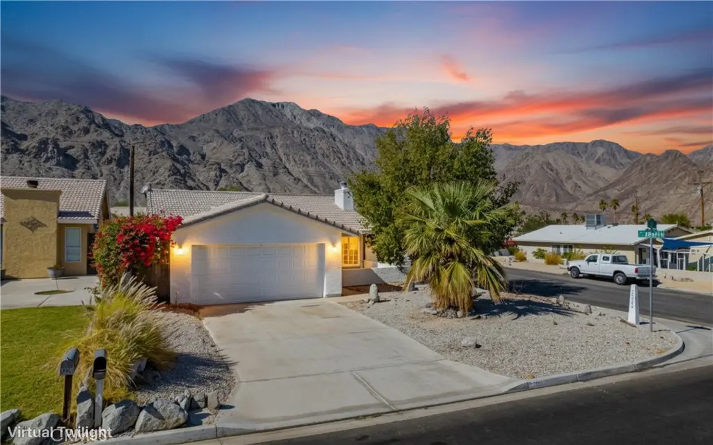 Residential Lease for rent at 53755 Avenida Diaz, La Quinta, Riverside County, CA featuring 3 beds and 2 baths