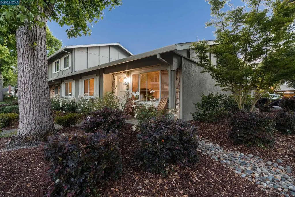 Townhouse for sale at 2717 Fountainhead Dr., San Ramon, CA featuring 3 beds and 2 baths