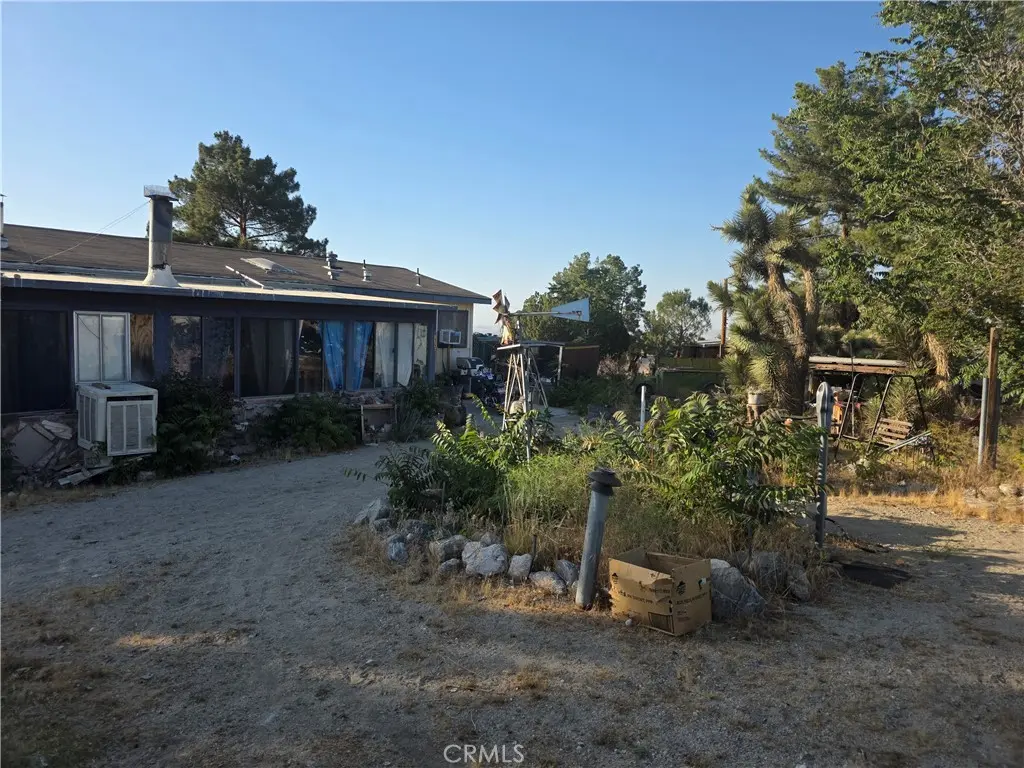 10623 Desert View, Pinon Hills, CA — listing photo 1