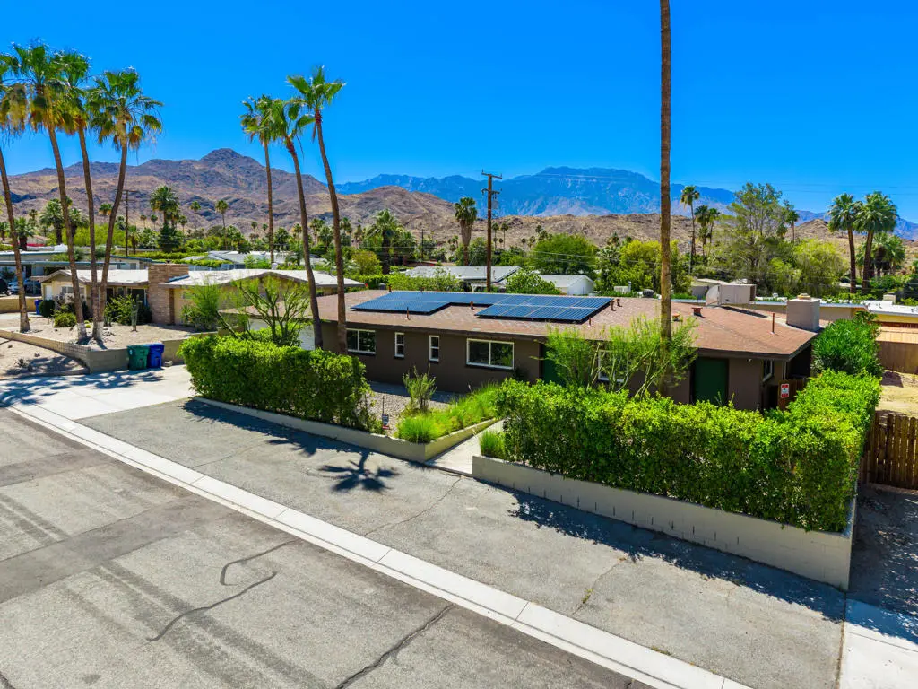 Single Family Residence for sale at 37767 Porter Drive, Cathedral City, CA featuring 3 beds and 3 baths