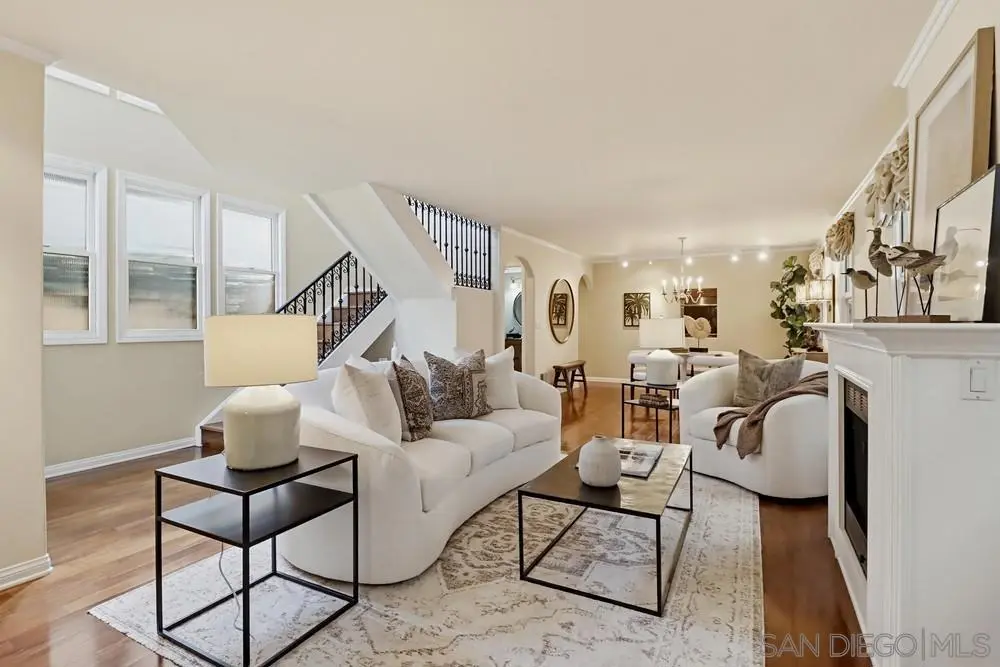 Single Family Residence for sale at 313 I Ave, Coronado, CA featuring 3 beds and 3 baths