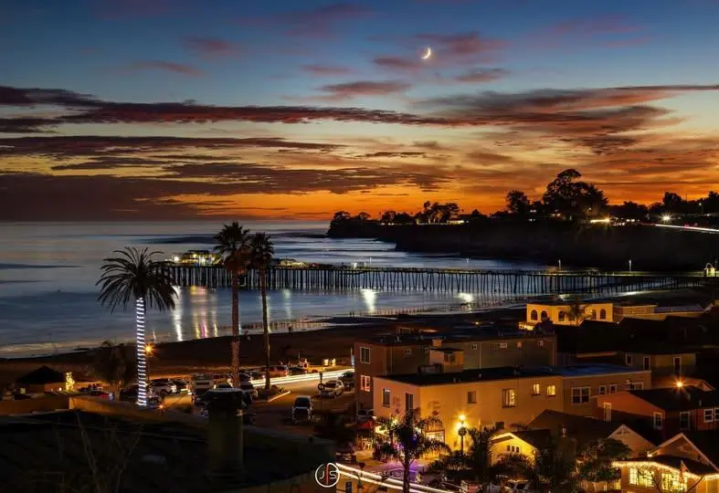 Condominium for sale at 850 Park Avenue 5C, Capitola, CA featuring 2 beds and 2 baths