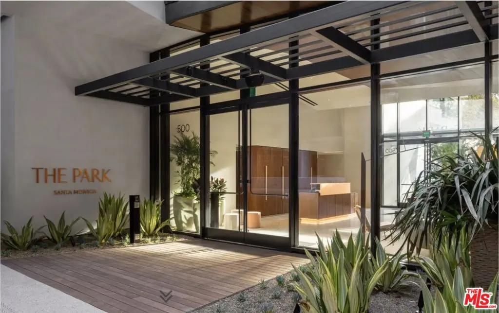 Residential Lease for rent at 500 Broadway 249, Santa Monica, Los Angeles County, CA featuring 3 beds and 2 baths