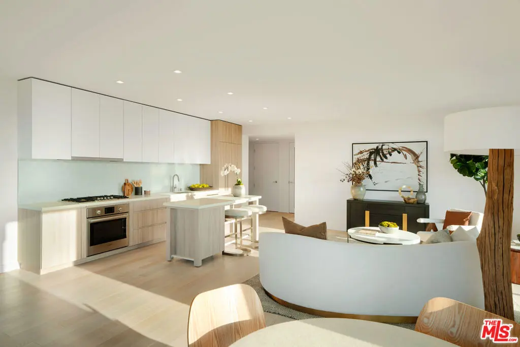 Residential Lease for rent at 500 Broadway 703, Santa Monica, Los Angeles County, CA featuring 2 beds and 2 baths