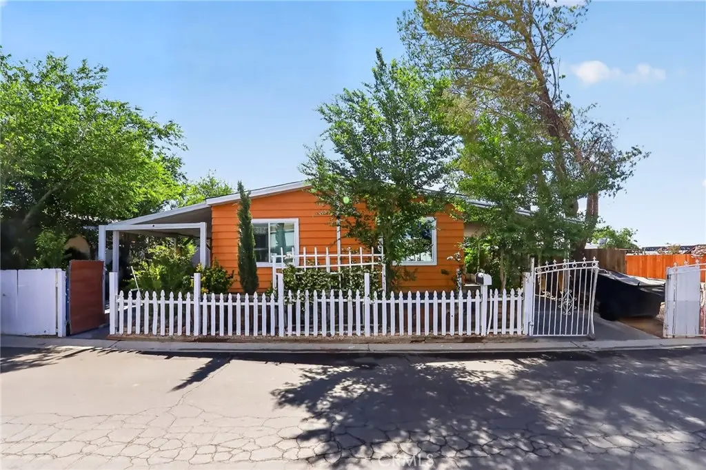 3300 15th St W 64, Rosamond, CA — listing photo 1