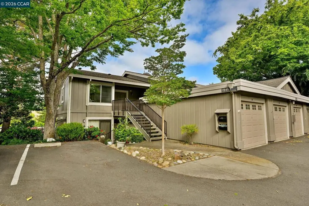 Condominium for sale at 1945 Cactus Ct 1, Walnut Creek, CA featuring 2 beds and 2 baths