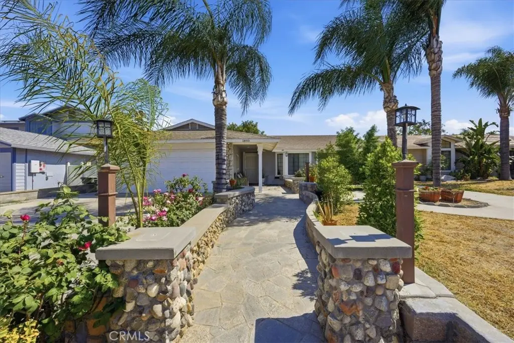 Single Family Residence for sale at 1893 Loma Bonita, Perris, CA featuring 6 beds and 3 baths