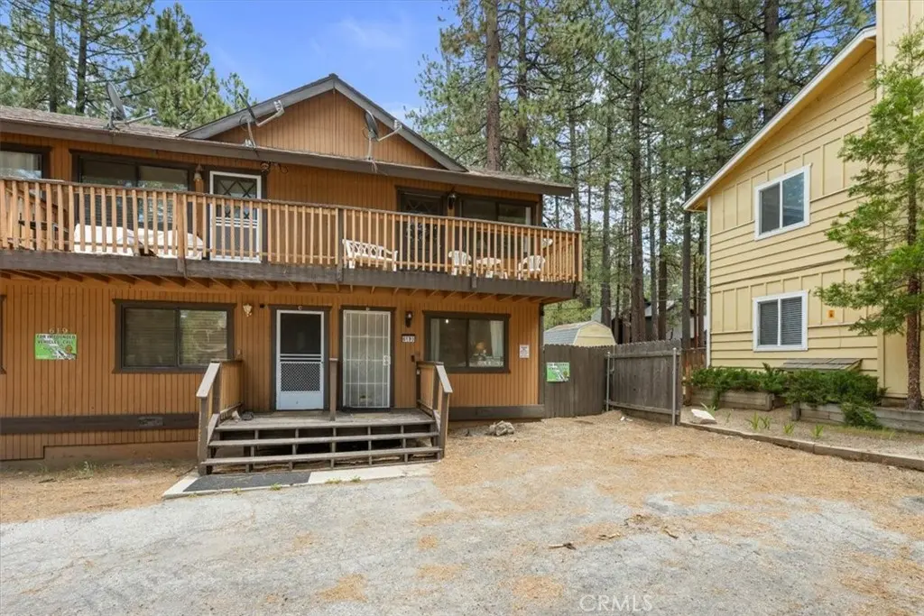 Condominium for rent at 619 Summit, Big Bear Lake, CA featuring 2 beds and 2 baths