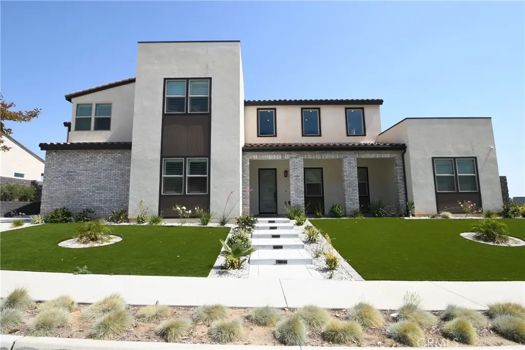 15743 Butterfly, Fontana, CA — listing photo 1