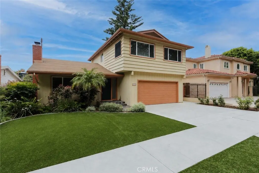 Single Family Residence for sale at 371 Manila, Long Beach, CA featuring 4 beds and 2 baths