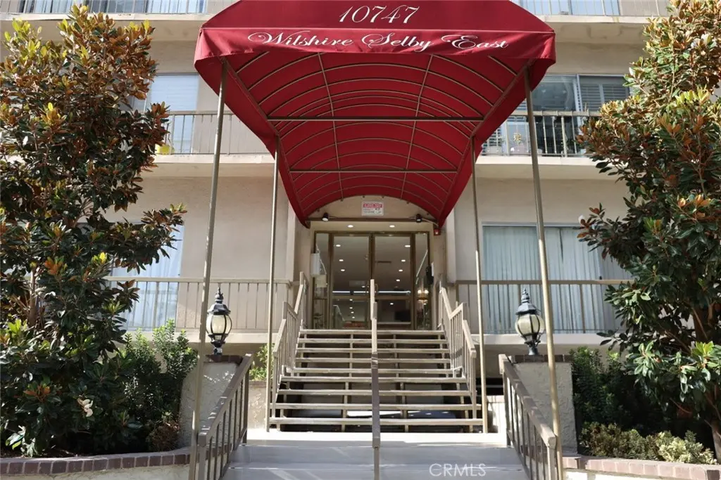 Condominium for sale at 10747 Wilshire 505, Los Angeles, CA featuring 1 bed and 2 baths