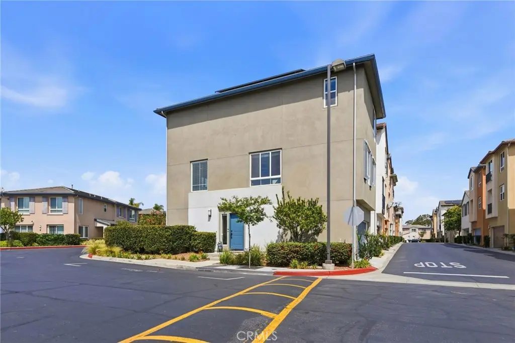 12027 Acadia Court, Hawthorne, CA — listing photo 1