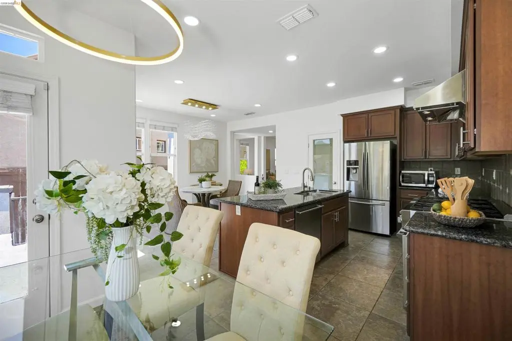 Single Family Residence for sale at 449 Constantine Ct, San Ramon, CA featuring 3 beds and 4 baths
