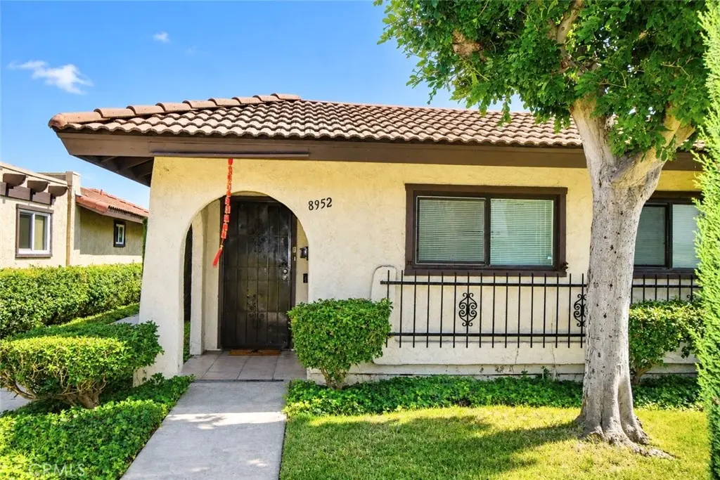 8952 BARCELONA, Westminster, CA — listing photo 1