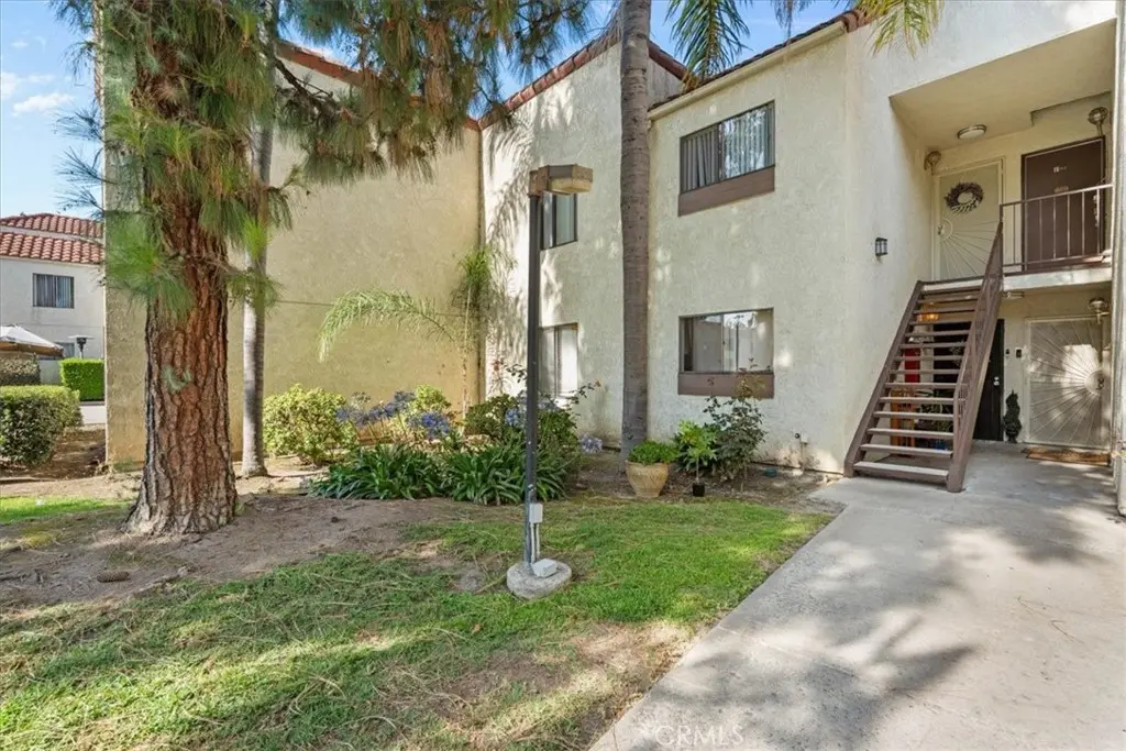 Condominium for sale at 711 W 1st St #104, Santa Ana, CA featuring 2 beds and 2 baths