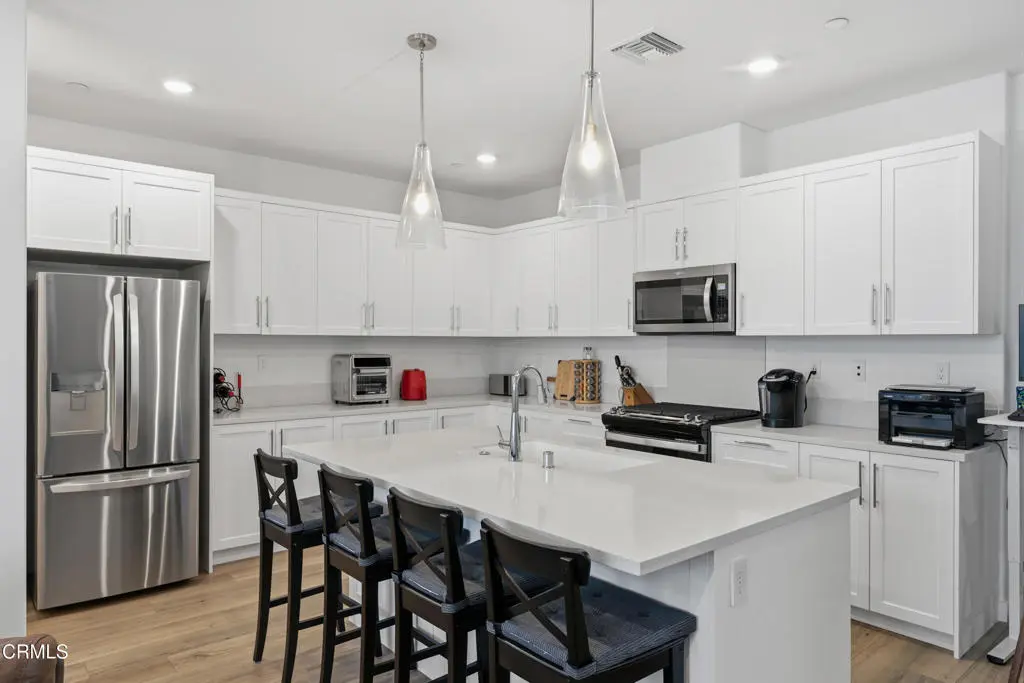 2364 Haley Point Drive 102, Ventura, CA — listing photo 1
