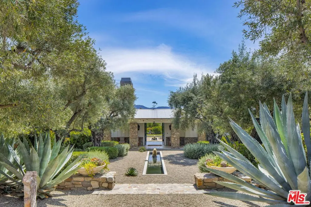 1888 Garst Lane, Ojai, CA — listing photo 1