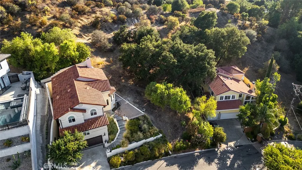 24923 Bella Vista Drive, Newhall, CA — listing photo 1