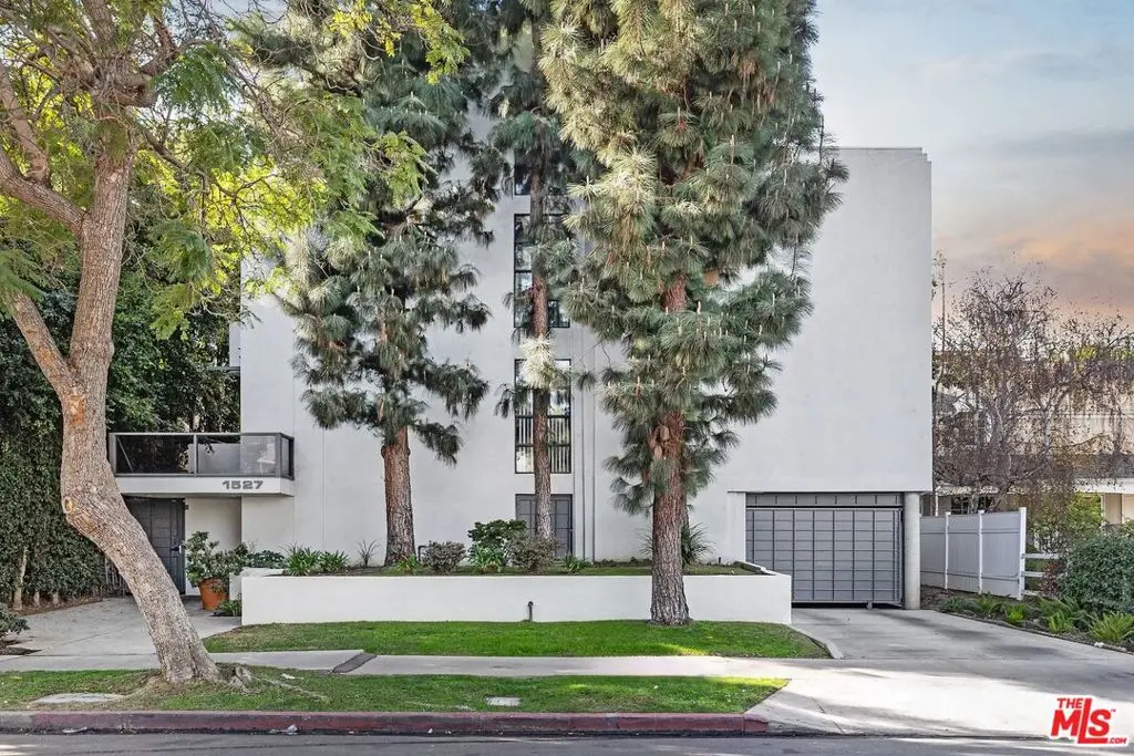 Residential Income for sale at 1527 Veteran Avenue, Los Angeles, CA featuring 16 beds and 16 baths