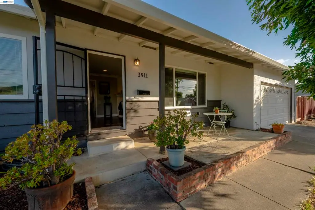Single Family Residence for sale at 3911 Madeira Way, Livermore, CA featuring 3 beds and 2 baths