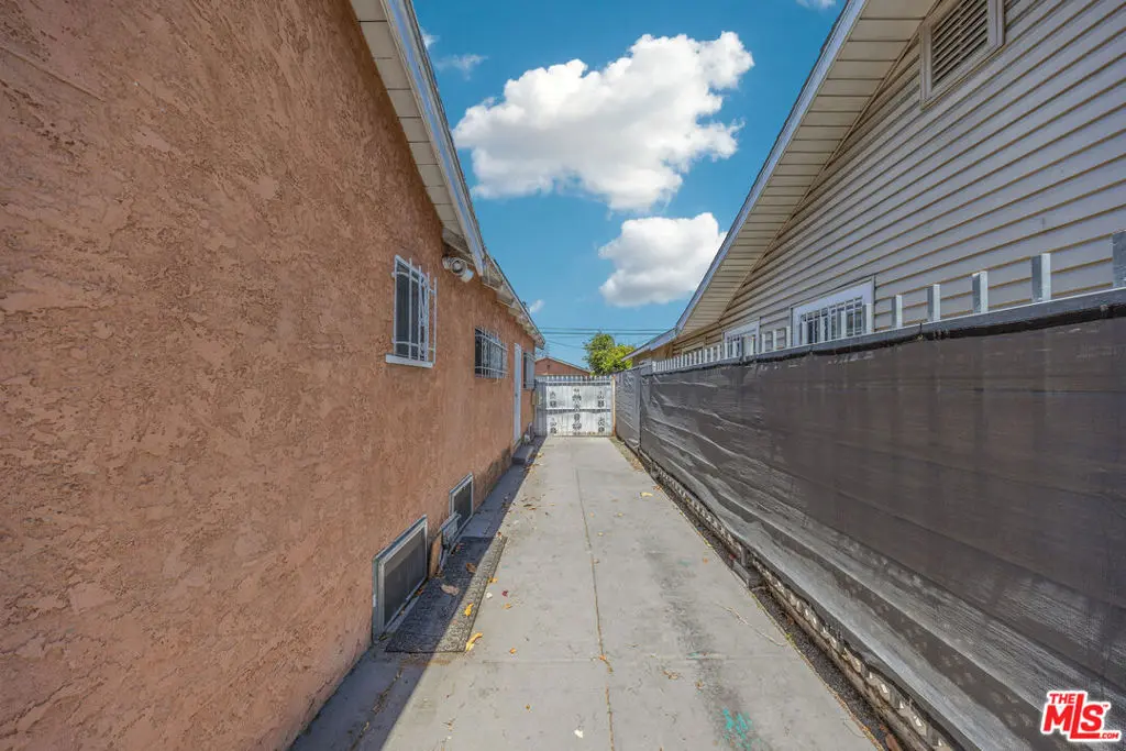 Single Family Residence for sale at 2623 Obama Boulevard, Los Angeles, CA featuring 3 beds and 2 baths