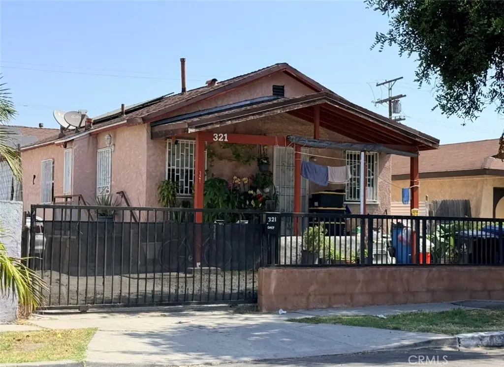 Duplex for sale at 321 E 101st, Los Angeles, CA