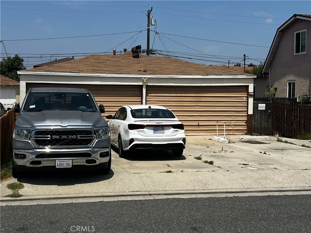 Apartment for sale at 4535 E 55th, Maywood, CA