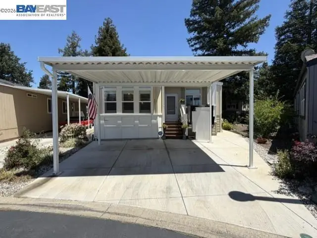 Manufactured In Park for sale at 3263 Vineyard Ave, Pleasanton, CA featuring 3 beds and 2 baths