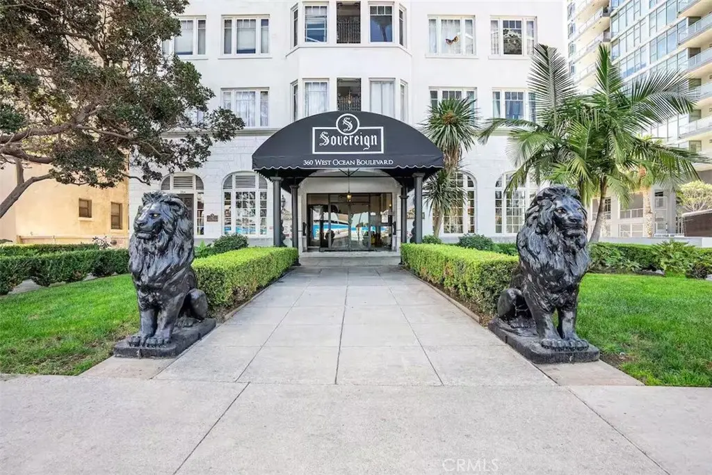 Condominium for sale at 360 W Ocean 605, Long Beach, CA and 1 bath