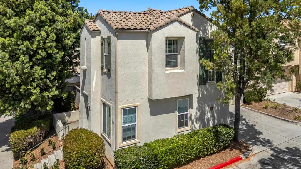 Single Family Residence for sale at 1002 Teatro Cir, El Cajon, CA featuring 3 beds and 3 baths