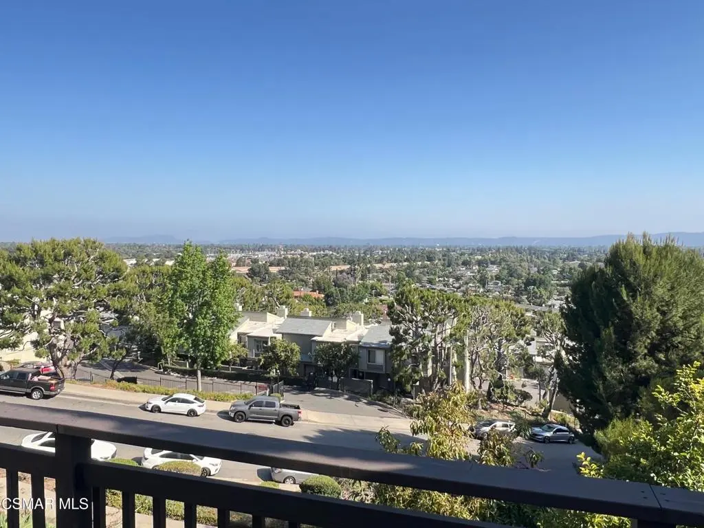 15652 Hillview Lane 17, Granada Hills, CA — listing photo 1