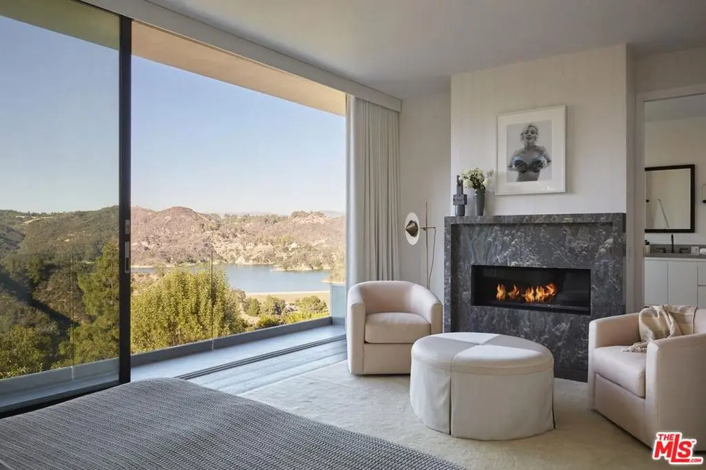 Single Family Residence for sale at 1769 Stone Canyon Road, Los Angeles, CA featuring 5 beds and 5 baths