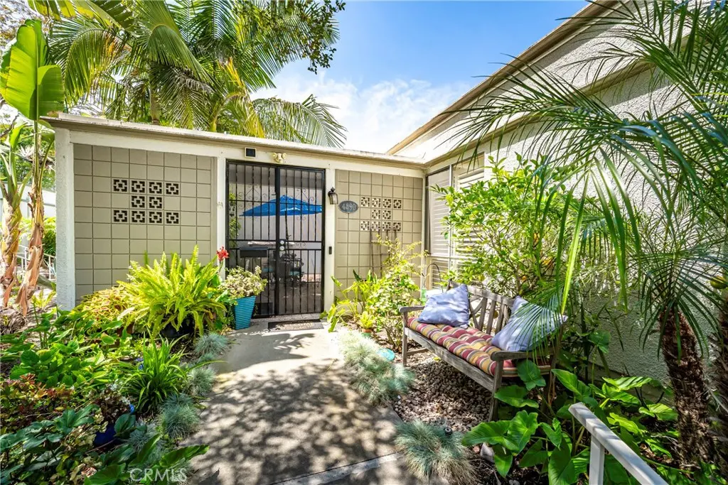 489 Calle Cadiz D, Laguna Woods, CA — listing photo 1