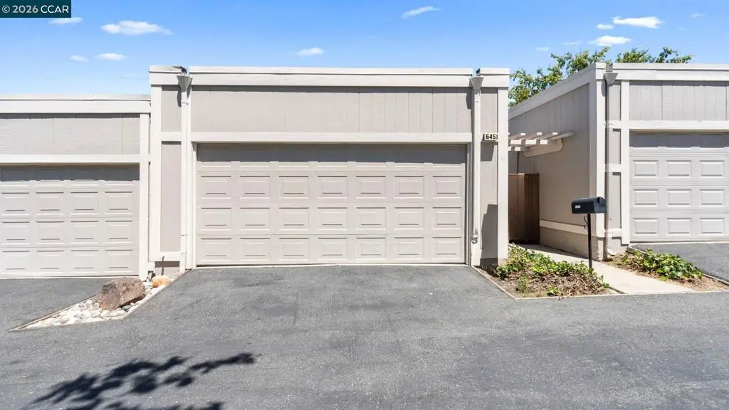 Townhouse for sale at 6451 Parklane Plz, Martinez, CA featuring 3 beds and 2 baths