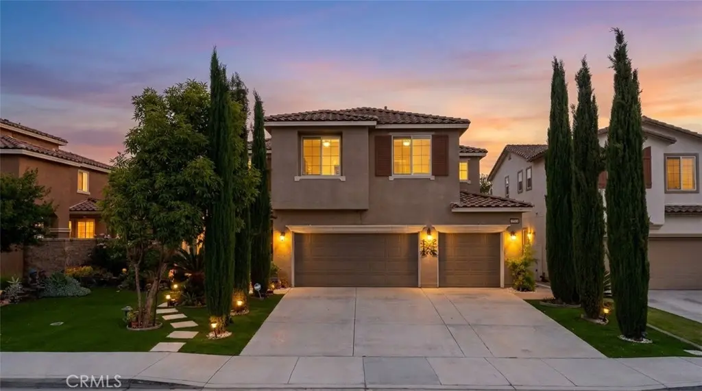 Single Family Residence for sale at 30532 Hollybrooke, Murrieta, CA featuring 5 beds and 3 baths