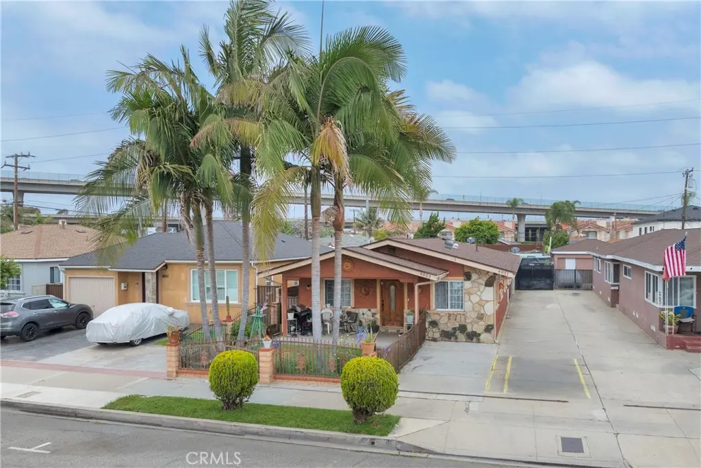 4853 W 116th St, Hawthorne, CA — listing photo 1