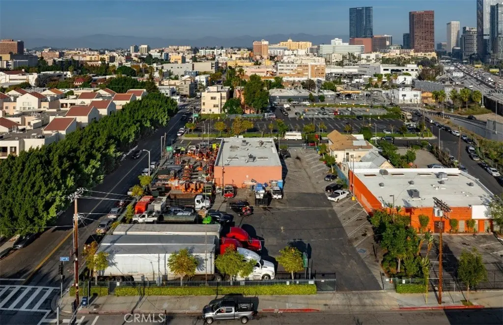 1337 W 11th, Los Angeles, CA — listing photo 1