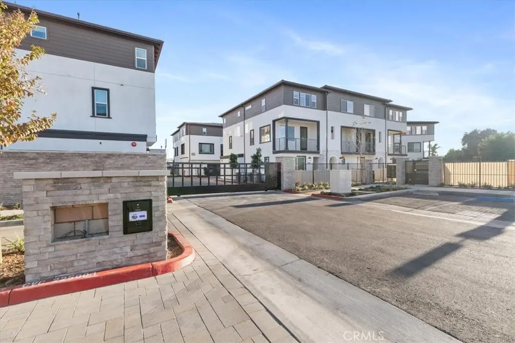 Townhouse for sale at 9534 Hannah Way, Riverside, CA featuring 4 beds and 4 baths