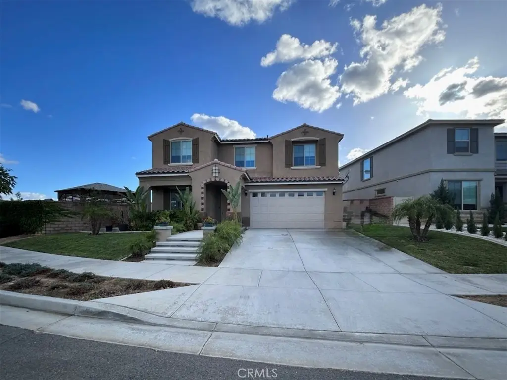 Single Family Residence for sale at 29591 Laredo, Menifee, CA featuring 5 beds and 3 baths