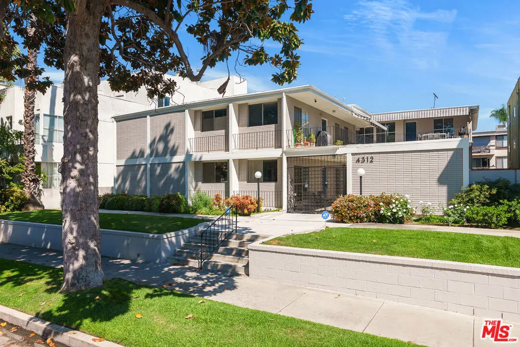 4312 Babcock Avenue 3, Studio City, CA — listing photo 1