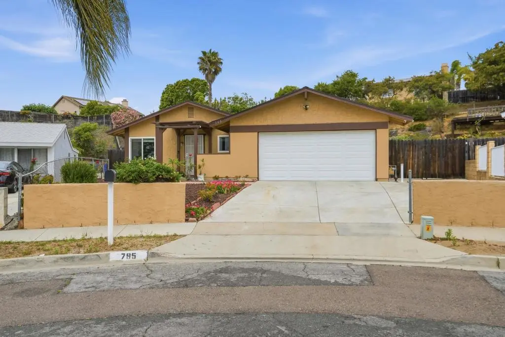 Single Family Residence for sale at 795 Via Callado, Oceanside, CA featuring 4 beds and 2 baths