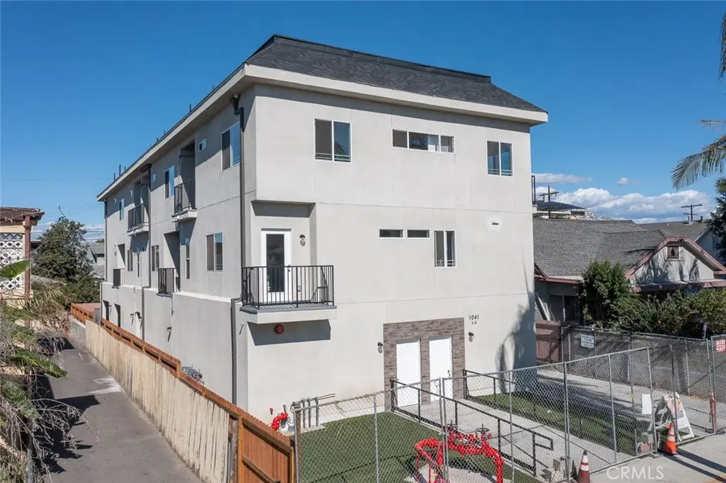 Quadruplex for sale at 1041 W Leighton Avenue 4, Los Angeles, CA