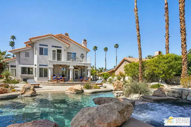 Residential Lease for rent at 364 Oakmont Drive, Palm Desert, Riverside County, CA featuring 4 beds and 5 baths