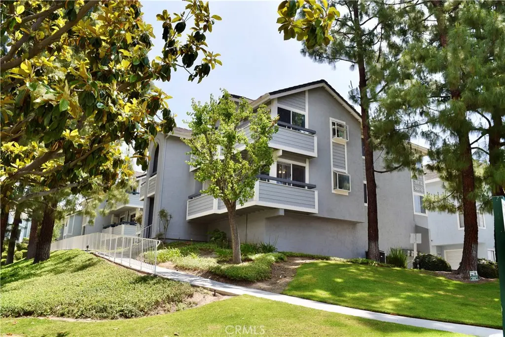 26816 Claudette 315, Canyon Country, CA — listing photo 1